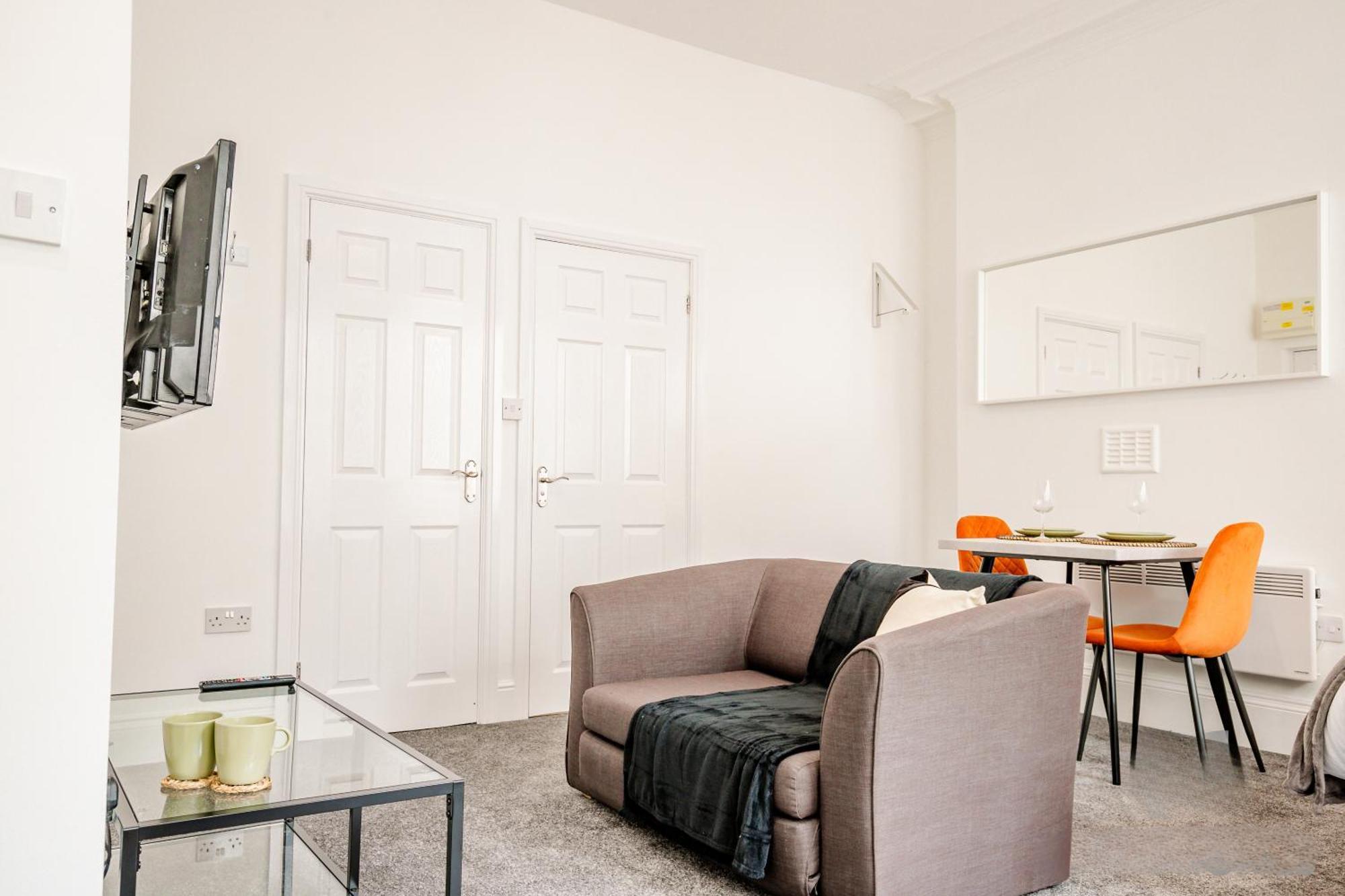 Guest Homes - The Station Studio Worcester Exteriör bild